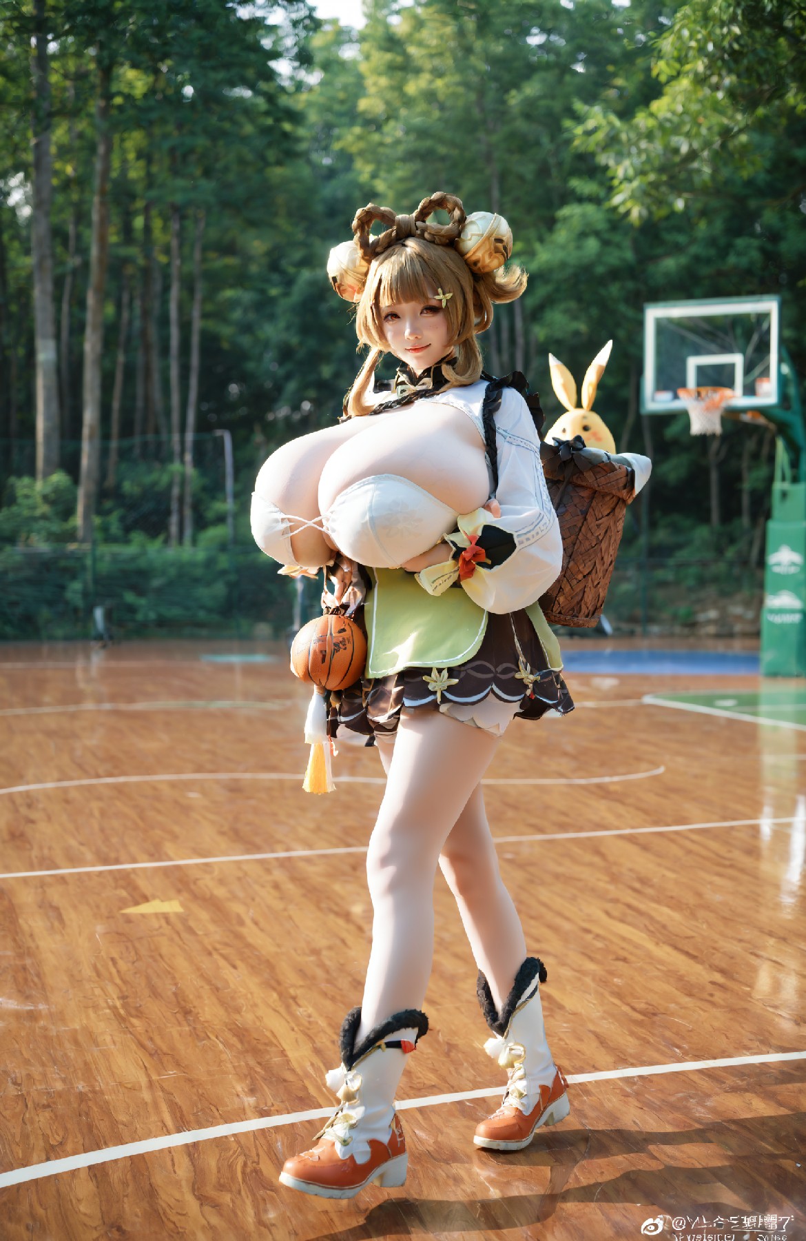 yaoyao cosplay (genshin impact)