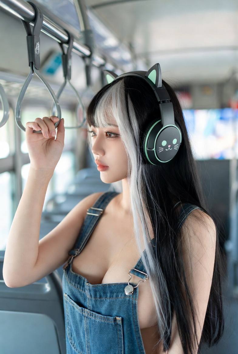 Girl’s long black and white hair – Koleksi Gambar AI