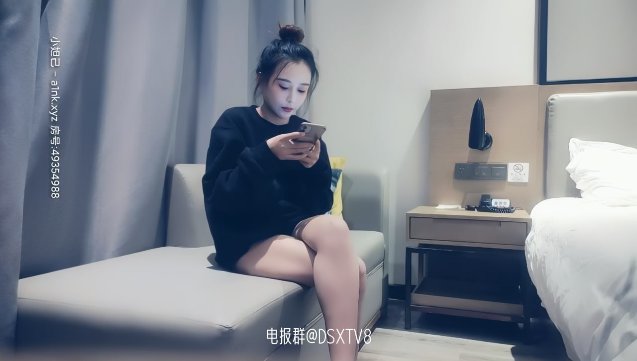 High-value beauty sofa forced to play with milk, jerking off on the bed, and