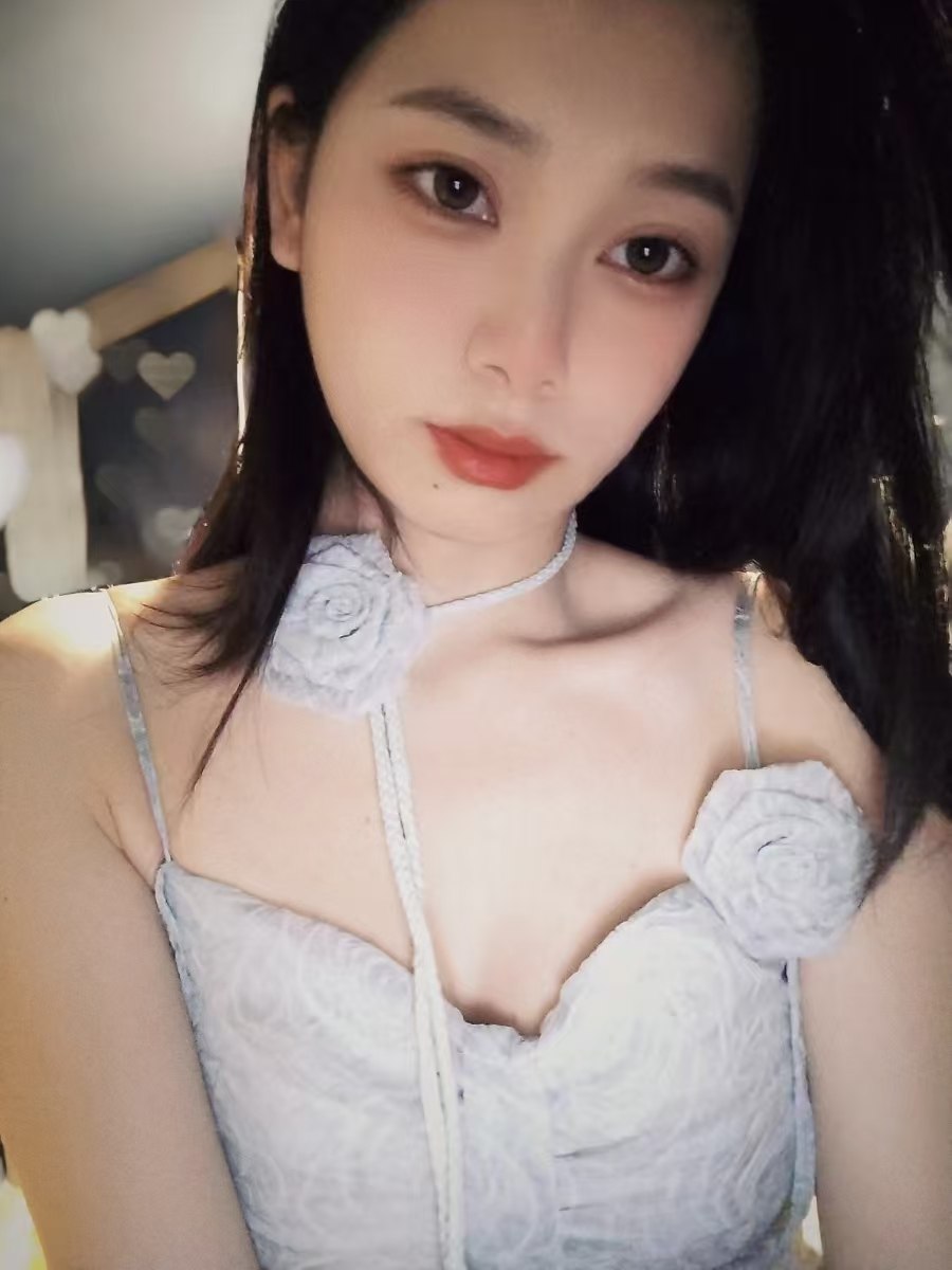 Contrast – Fuzhou, Fujian Appearance Gentle contrast Beautiful women love